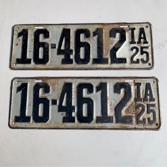 Antique Automobile License Plates - Man Cave -Decor - Old Timers - Picture 1 of 10